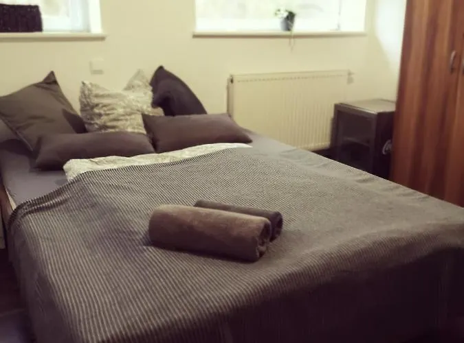 فندق Stedinger & Cafe *